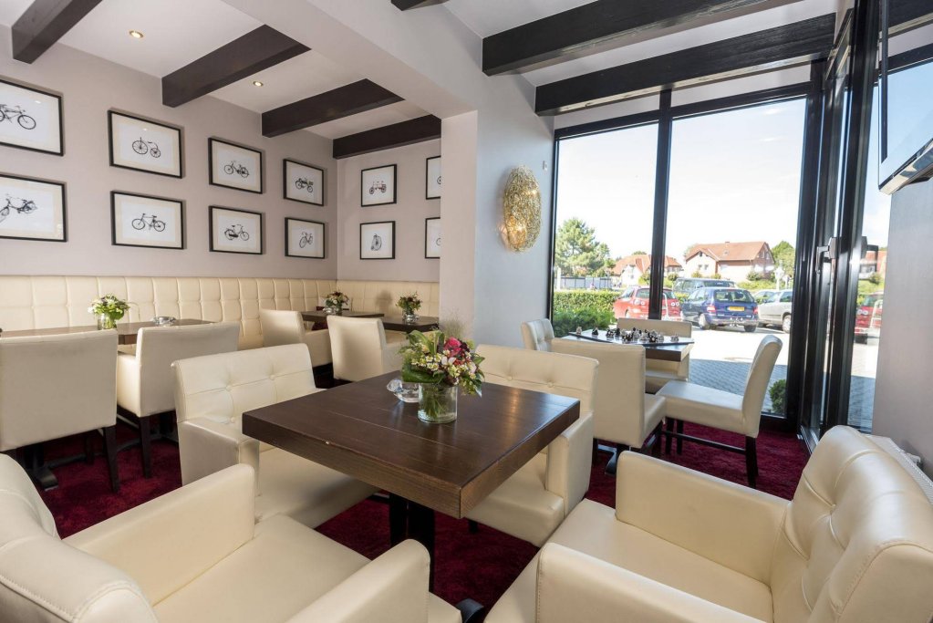 Фото Hotel Tiek Superior