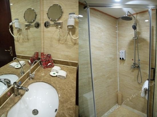 Фото Zhejiang Hotel