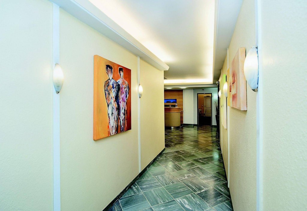 Фото Comfort Garni Hotel