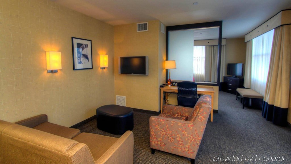 Фото Holiday Inn Boise Airport
