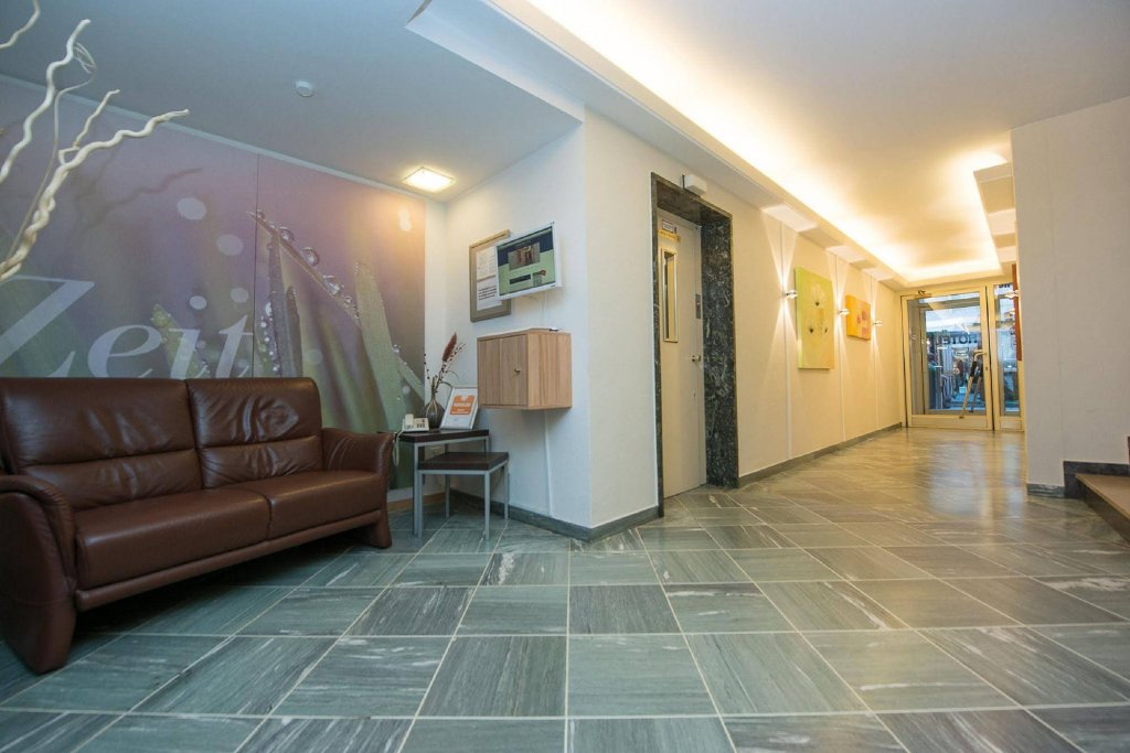 Фото Comfort Garni Hotel