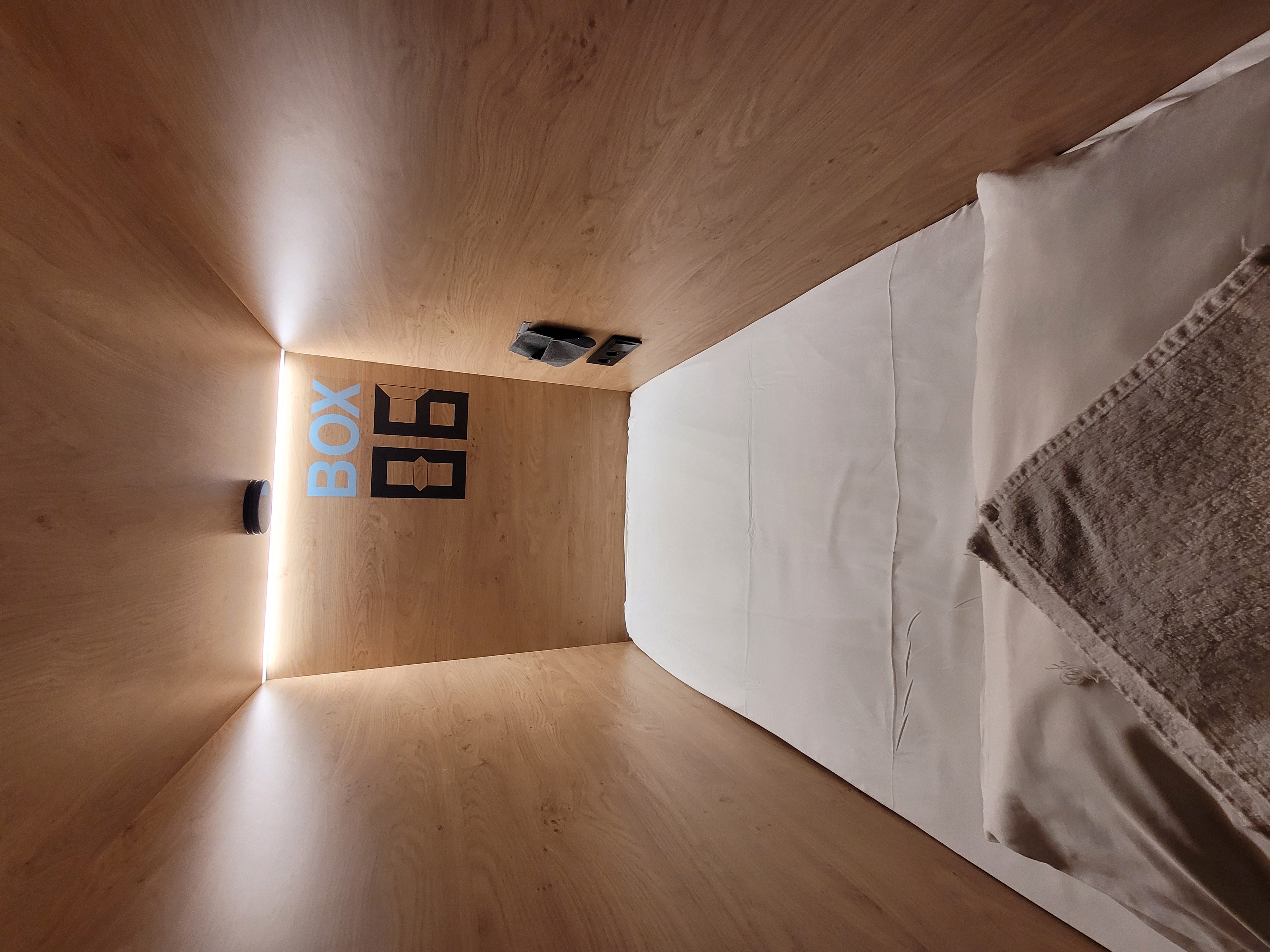 Фото InBox Capsule