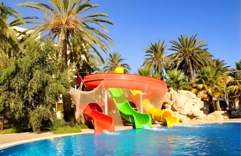 Фото Marhaba Beach