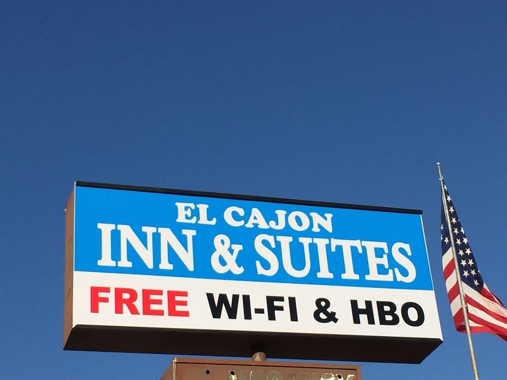 Фото El Cajon Inn & Suites