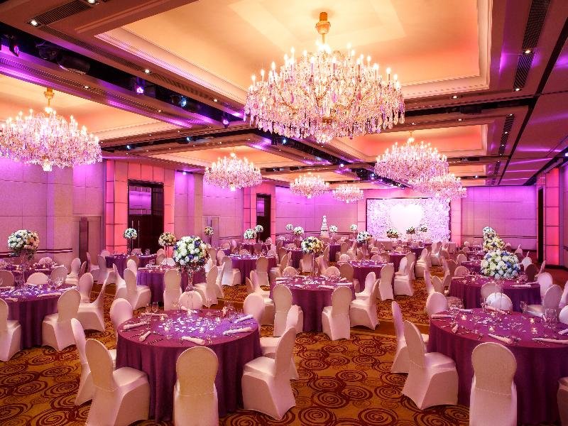 Фото Holiday Inn Golden Mile