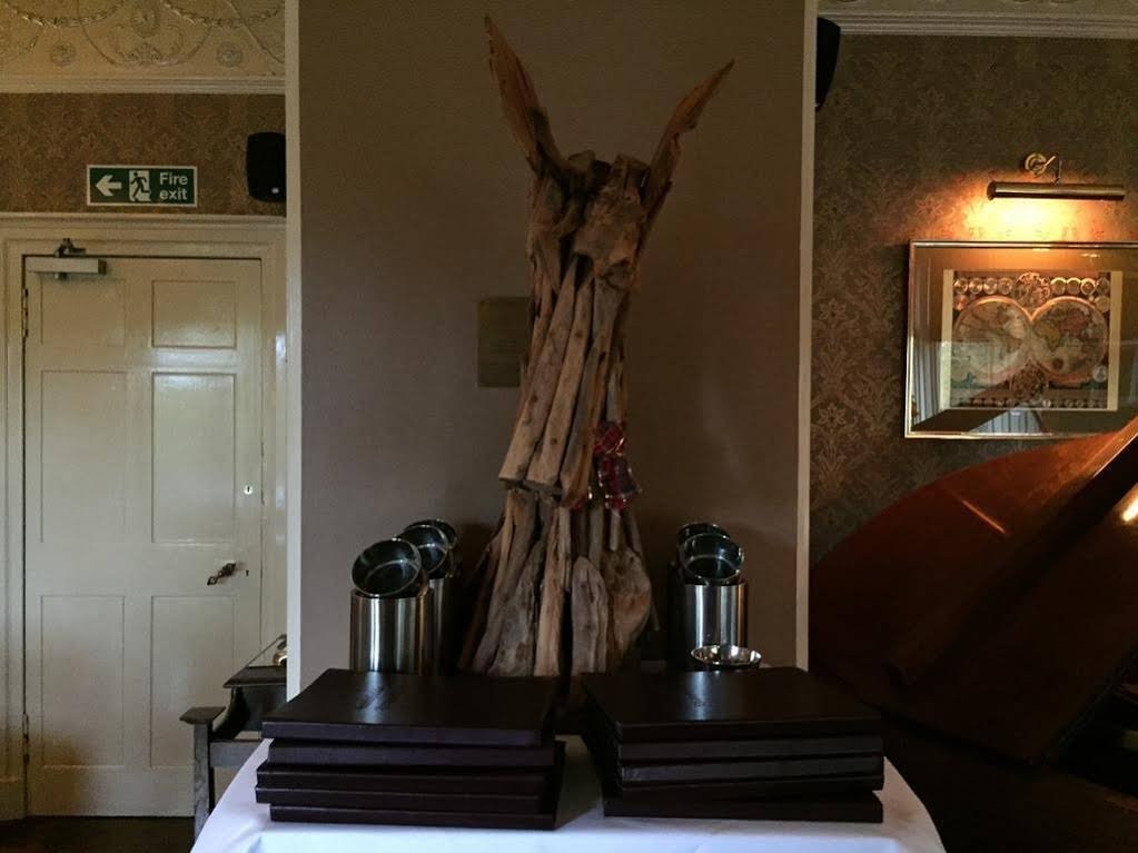 Фото Castle Venlaw Hotel