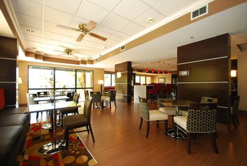 Гостиница Hampton Inn Fort Myers-Airport & I-75