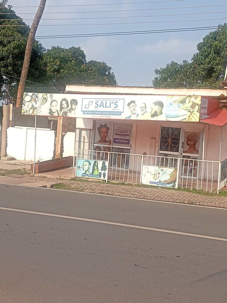 Beauty salon Sali's, Accra, photo