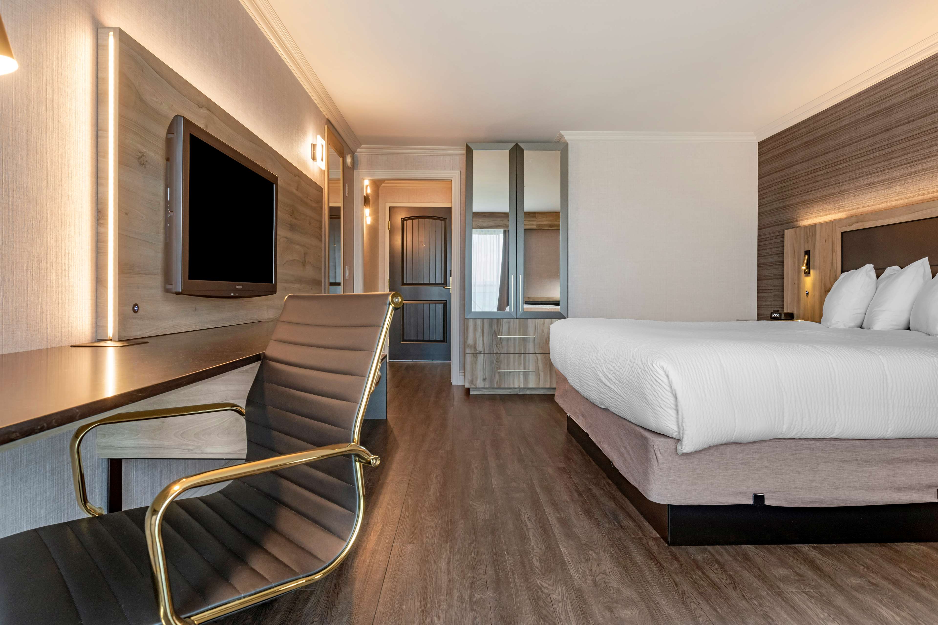 Фото Best Western Plus Edmundston Hotel