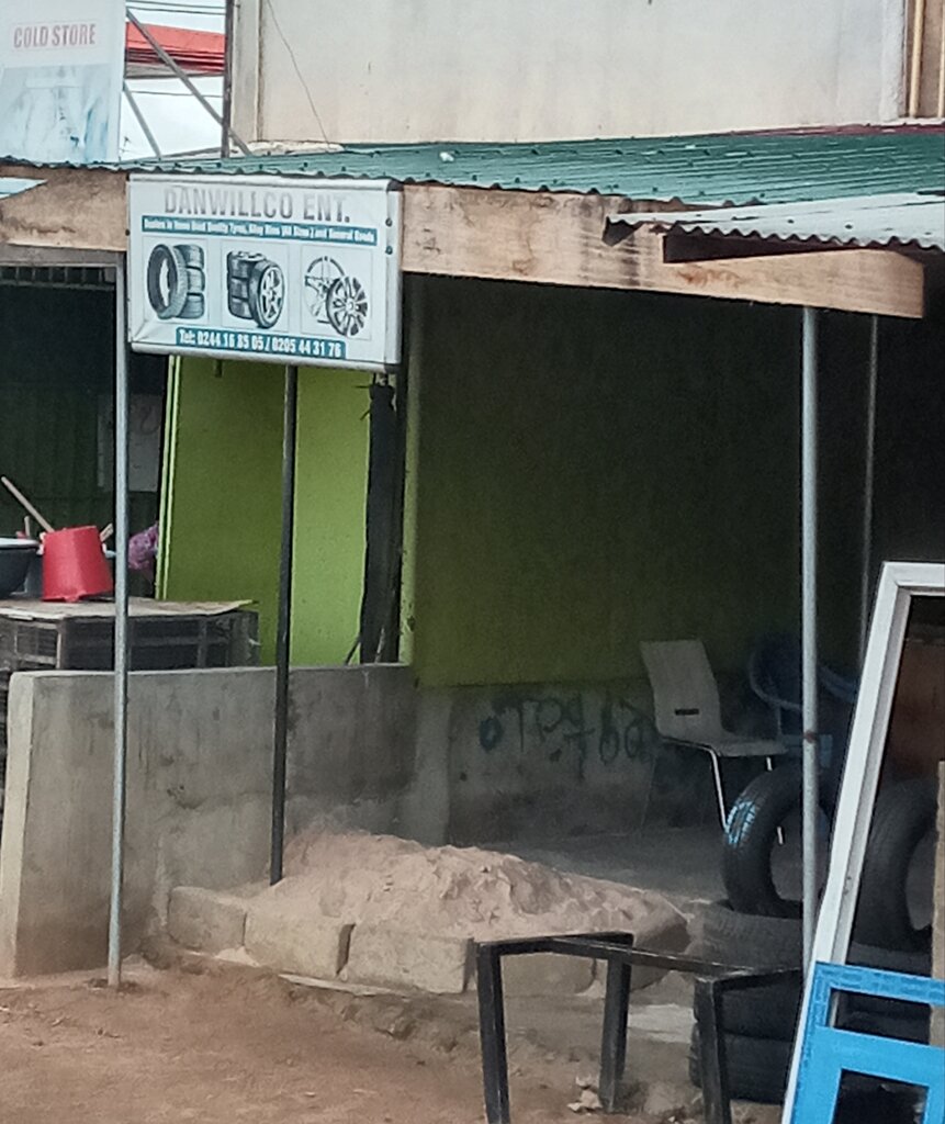 Auto accessories Dan willico ent, Accra, photo