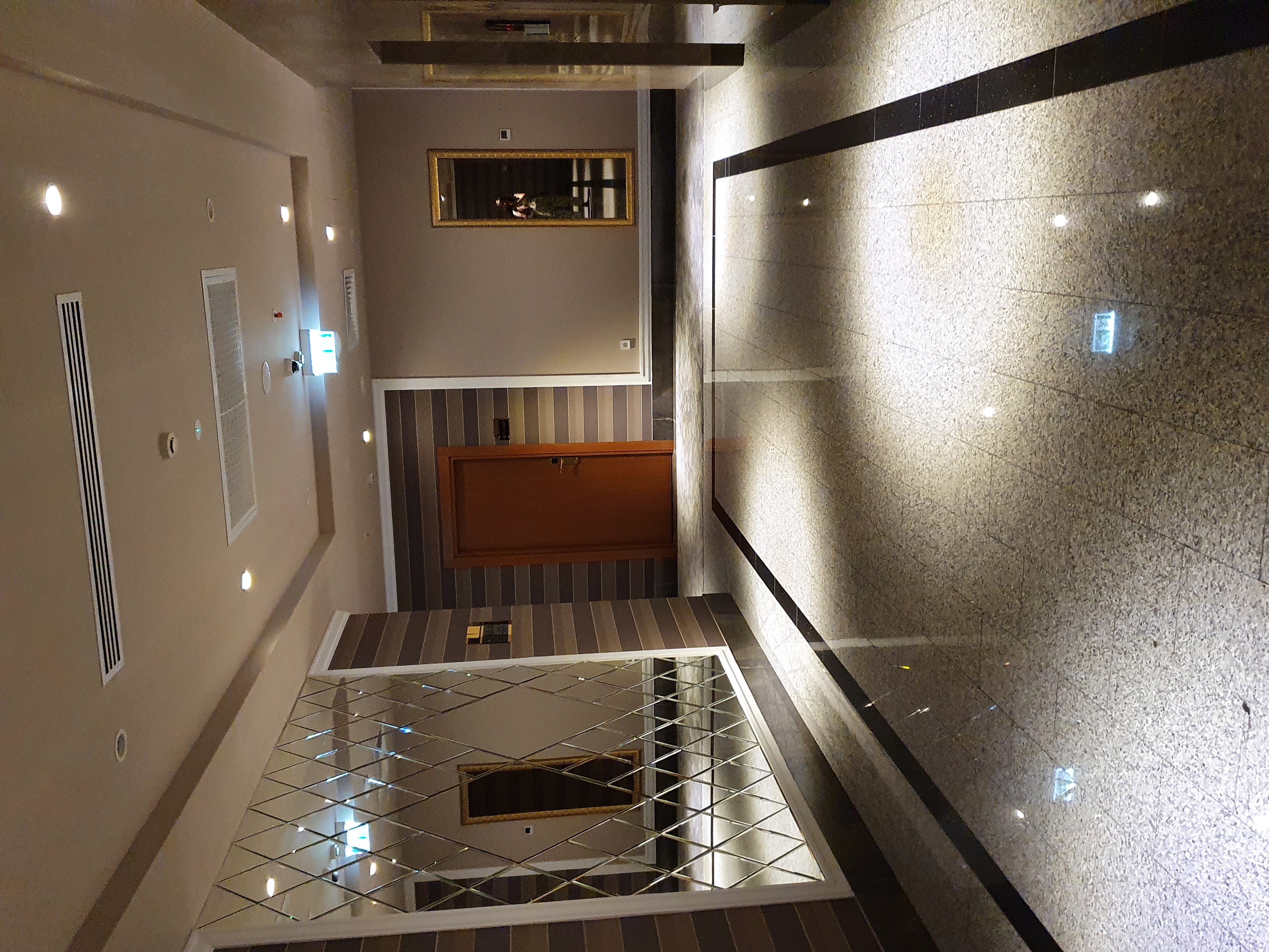 Фото Midtown Hotel