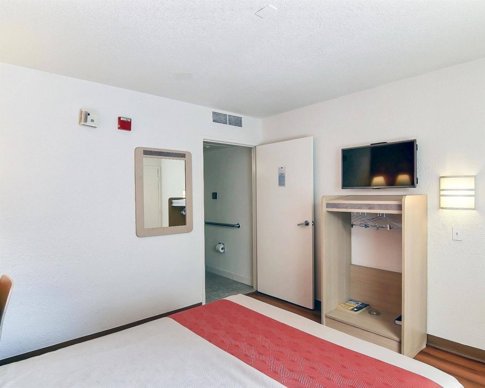 Фото Motel 6 Palmdale, Ca