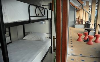 Фото 181215660873