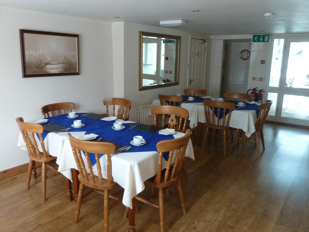 Фото The Winsford Lodge