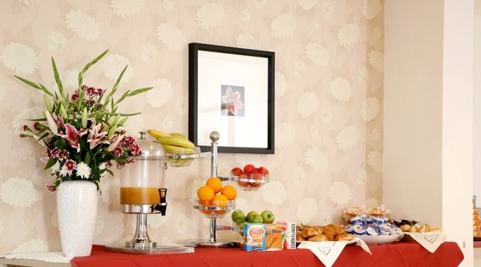 Фото Kensington Court Hotel