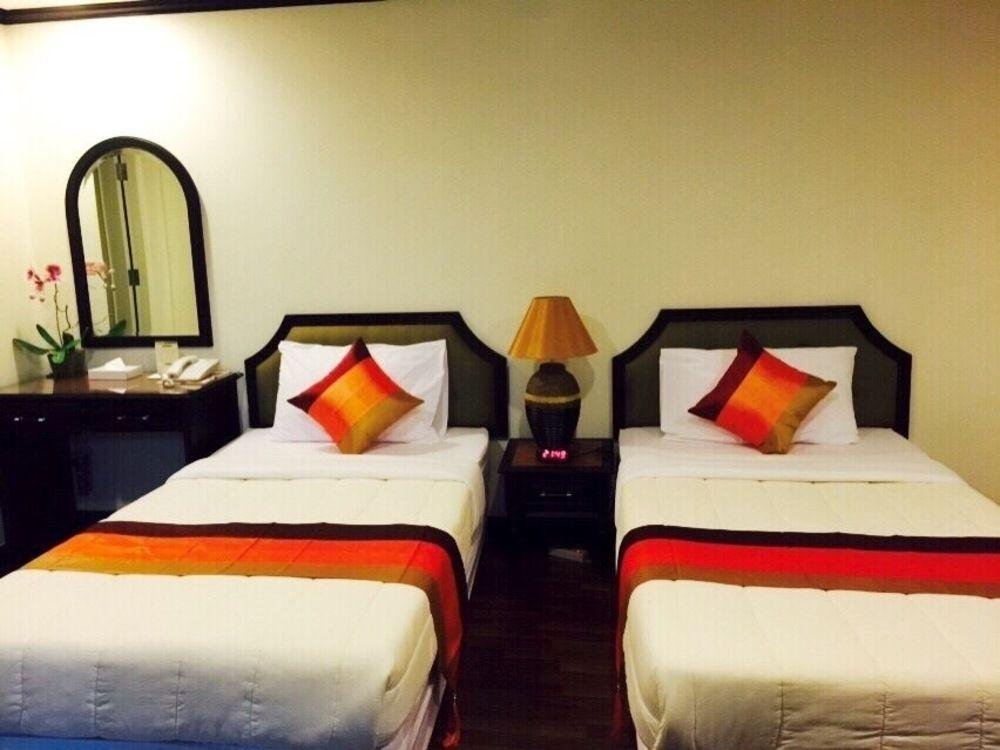 Фото Yellow Ribbon Hills Boutique Suites