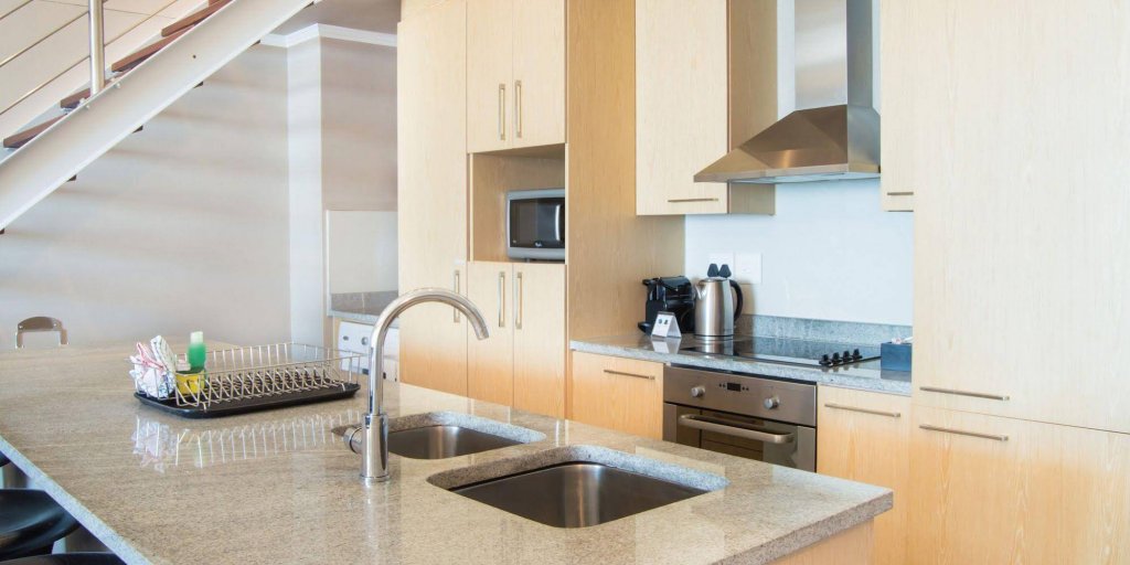 Фото The Crystal Apartments