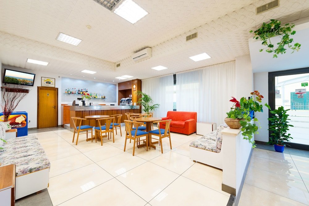 Фото Hotel Poseidon