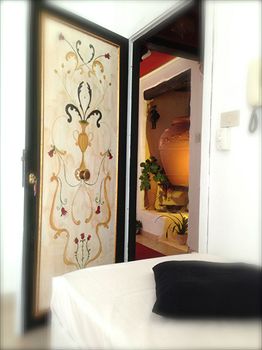 Фото BeeClaire Guest House