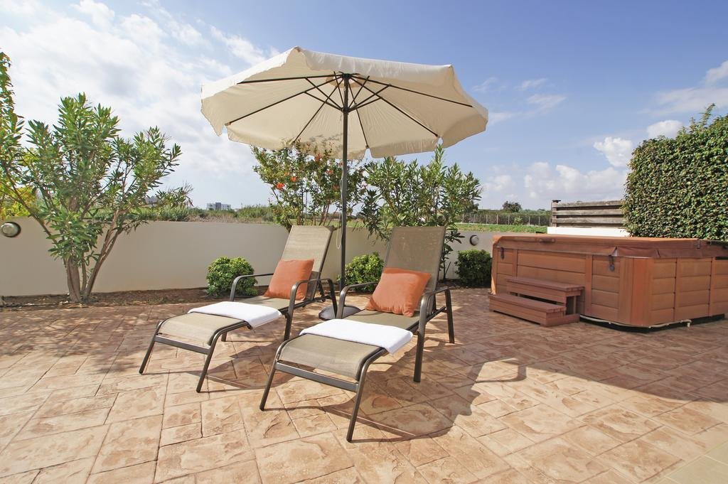 Фото Villa Lilian