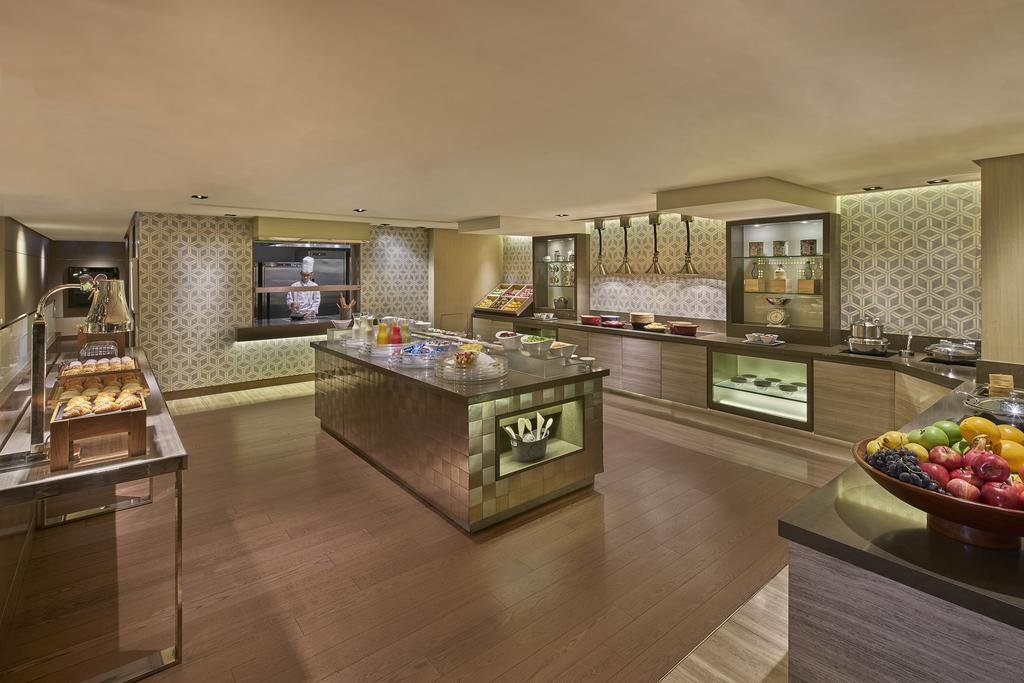 Фото Holiday Inn Golden Mile