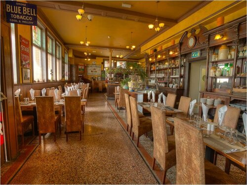 Гостиница The Waterloo Hotel & Bistro в Ньюпорте