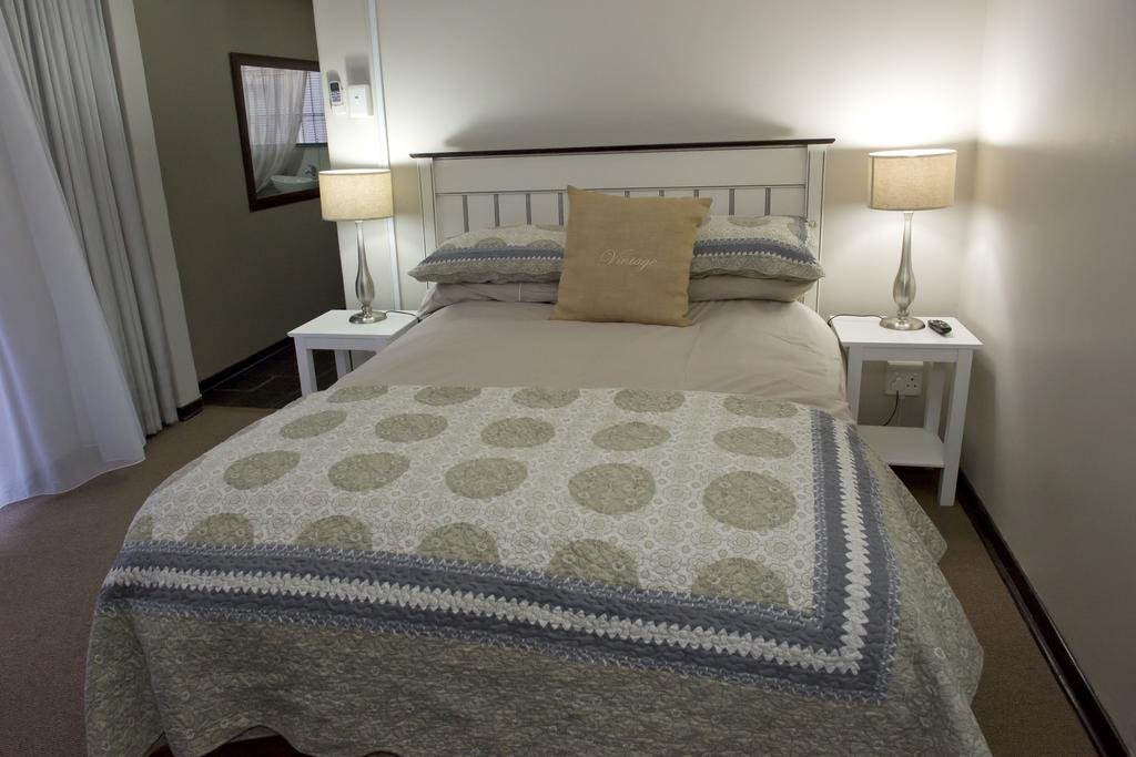 Фото Cottonwood Guesthouse