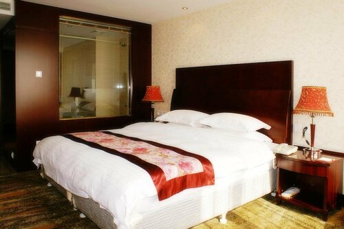 Гостиница Dalian Weigeka Park Hotel в Даляне
