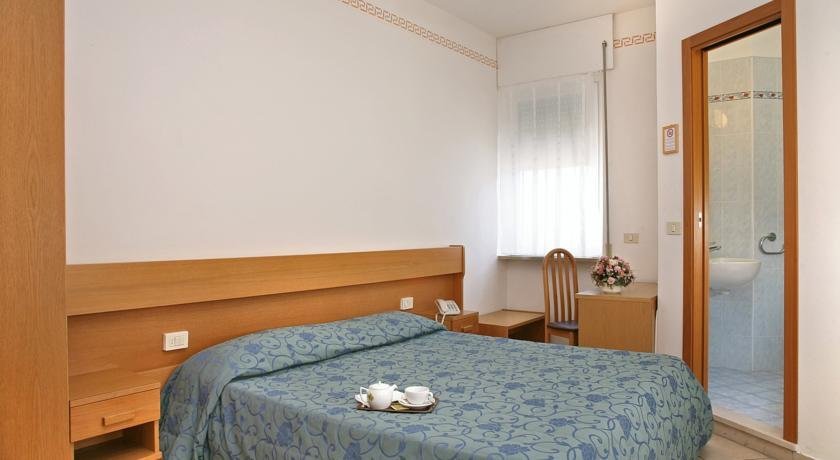 Фото 46860593874