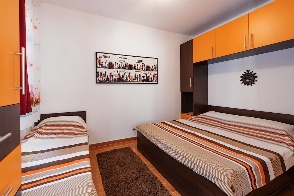 Фото Апартаменты 42' North