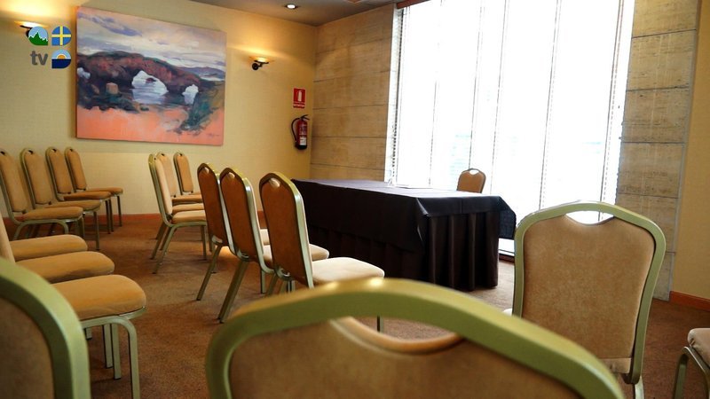 Фото Oca Villa de Avilés Hotel