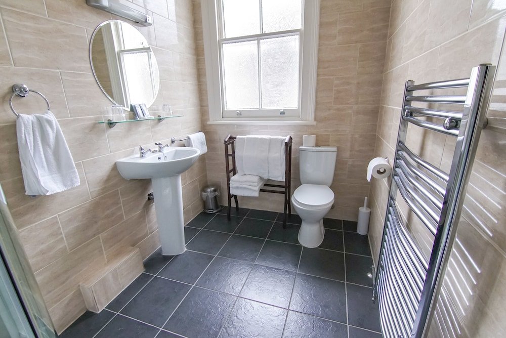 Фото Dillons Hotel - B&b