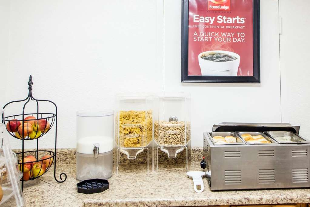 Фото Econo Lodge Truman Inn