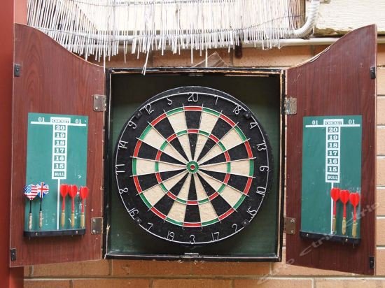 Фото The Emperors Crown Hostel