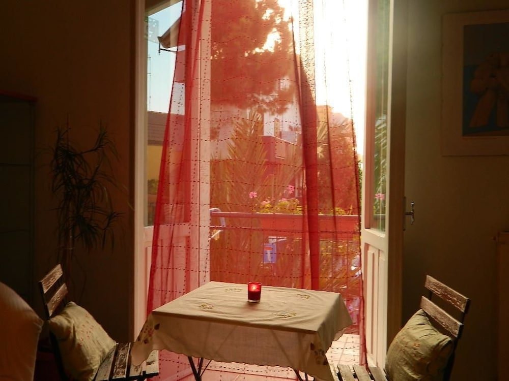 Фото Bed And Roses