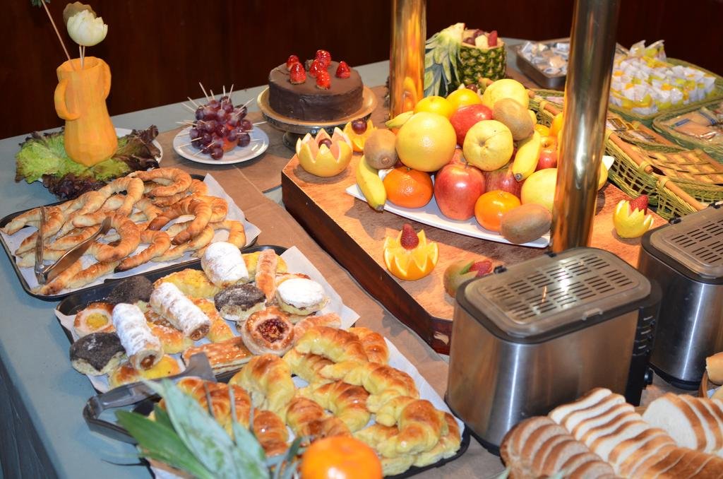 Фото Art Deco Hotel And Suites