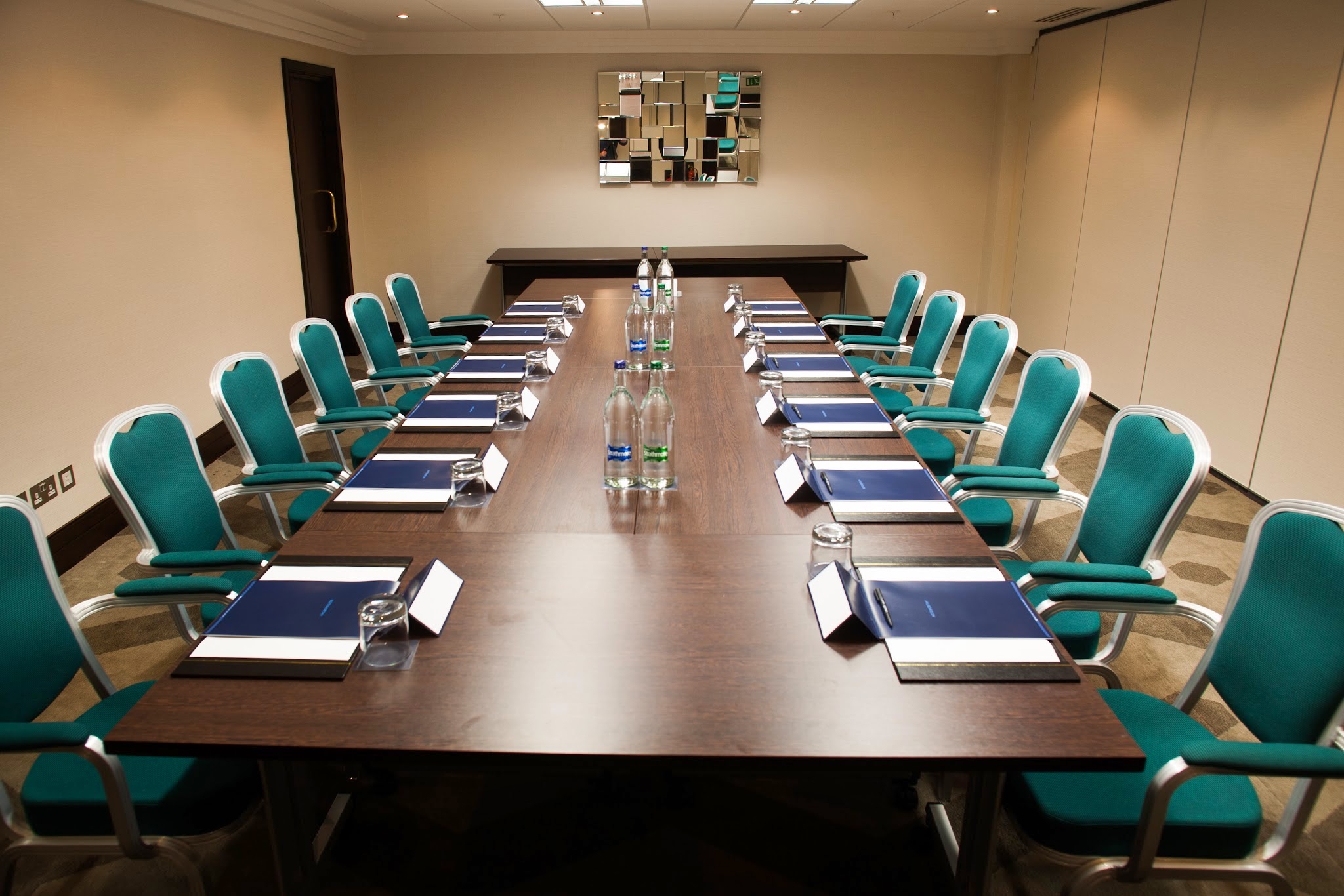 Фото Hilton London Olympia