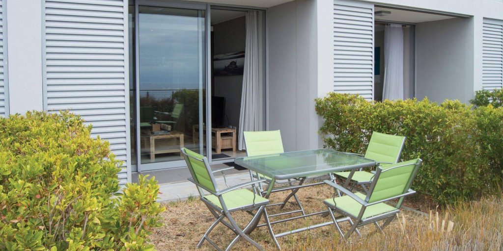 Фото The Crystal Apartments