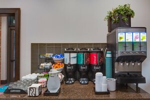 Гостиница Homewood Suites Savannah Historic District/Riverfront