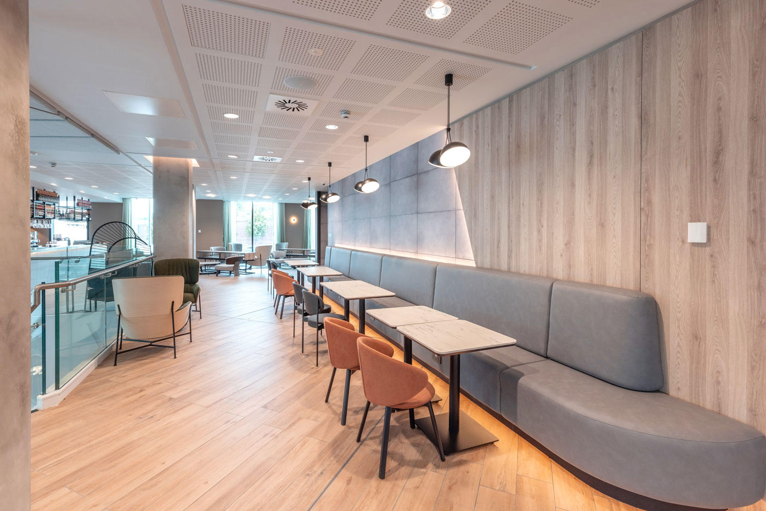 Фото Novotel Liverpool Paddington Village