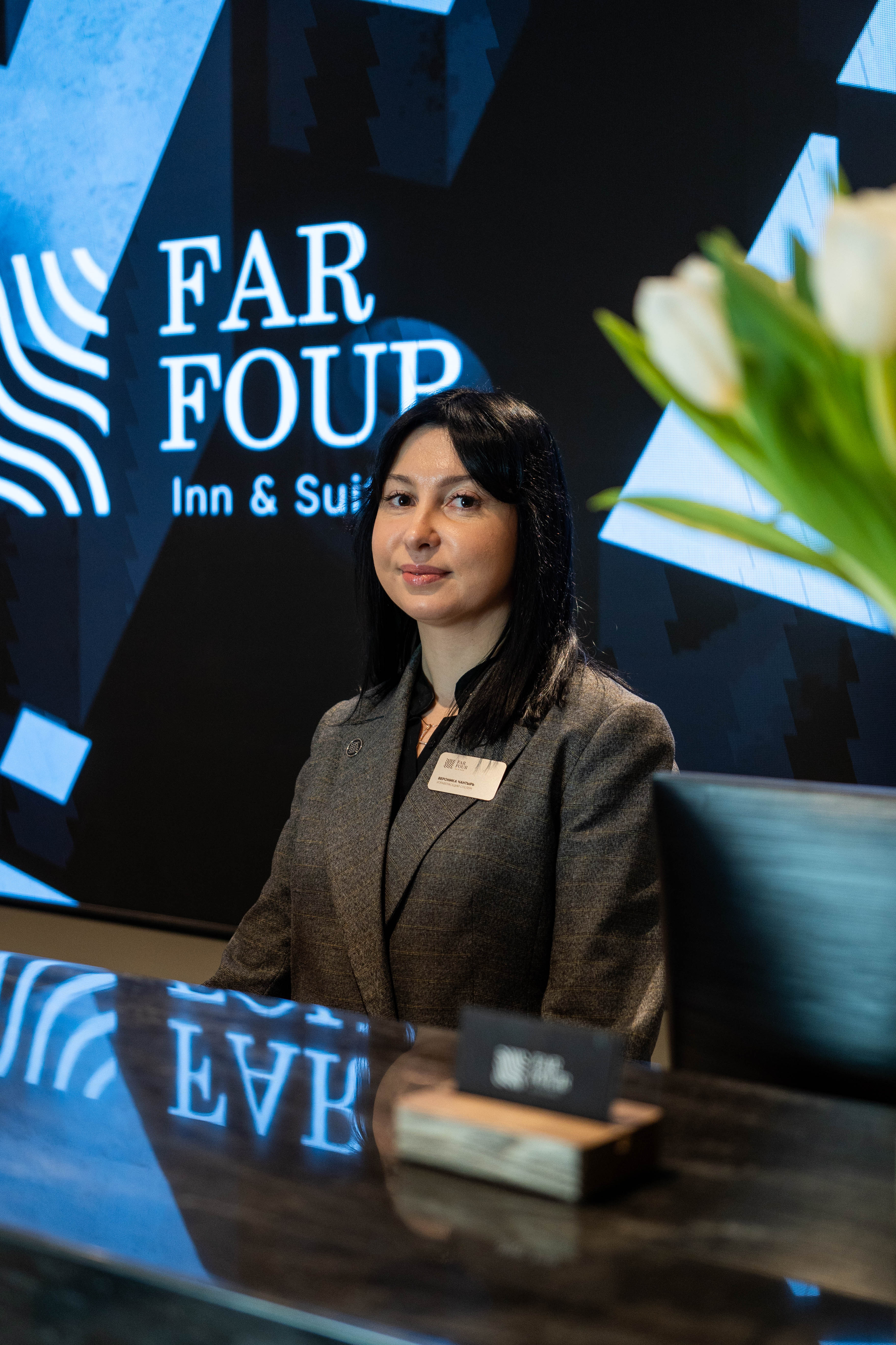 Фото FarFour Inn & Suite