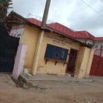 Major Rtd Anamoa Wallace Memorial House (Awuley Nfeni Street, 3), housing complex