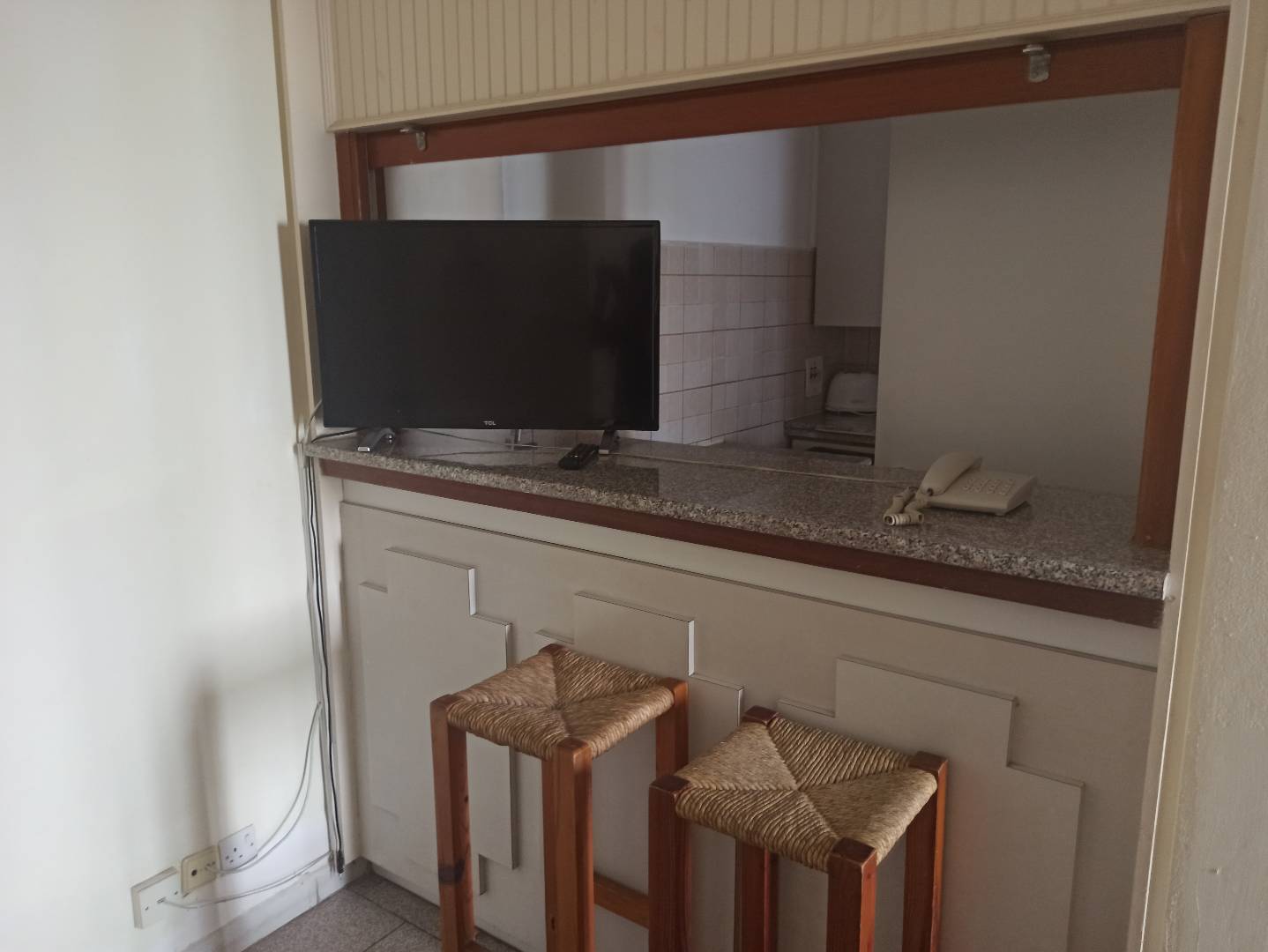 Фото Daphne Hotel Apartments