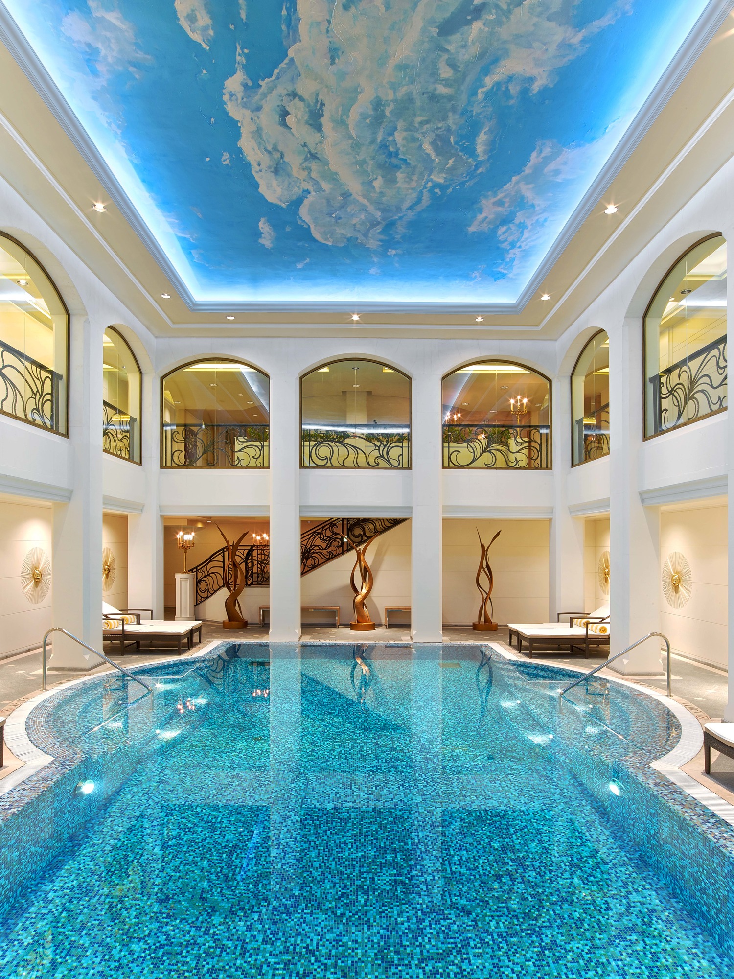 Фото The St. Regis Москва Никольская