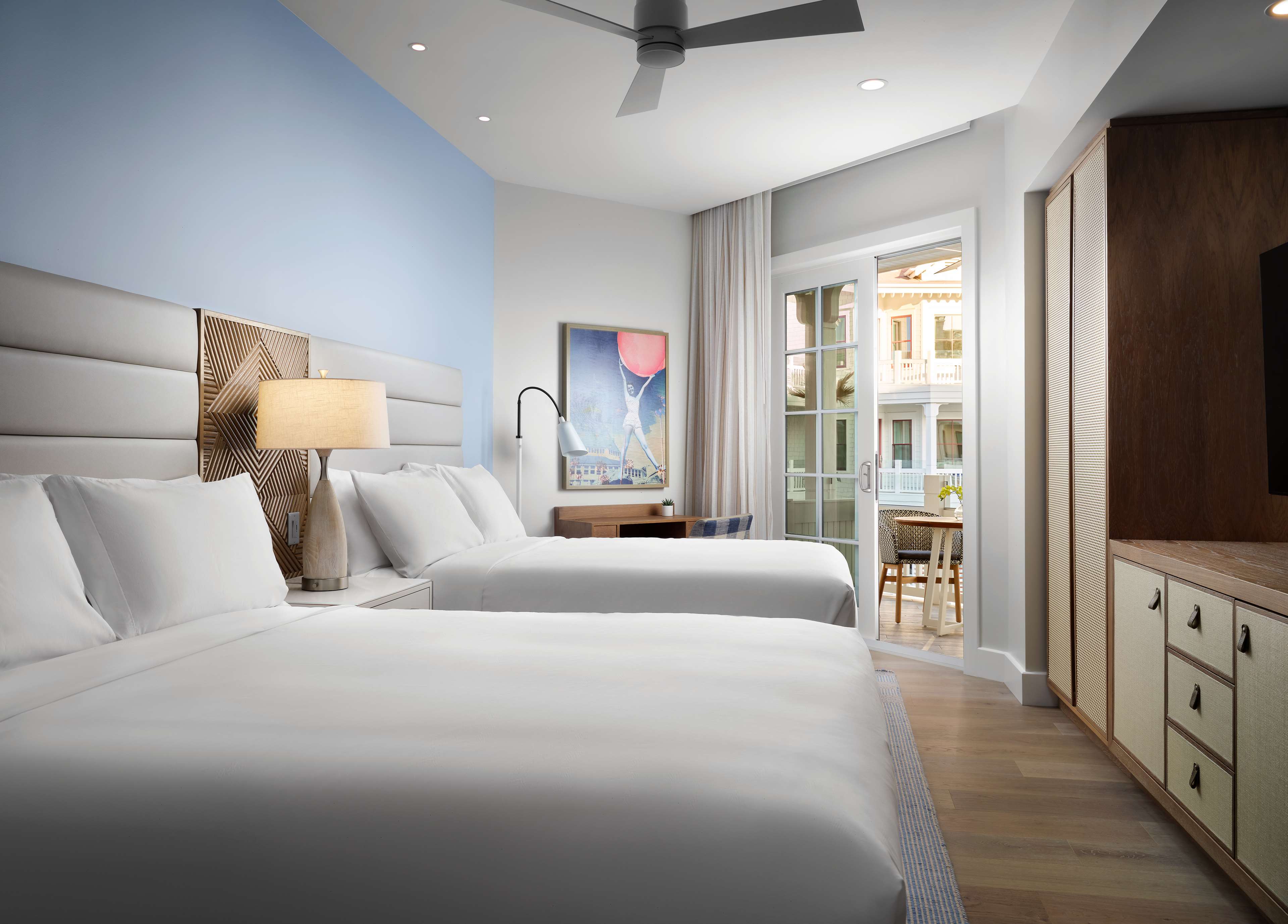 Фото Beach Village at The Del, Curio Collection by Hilton