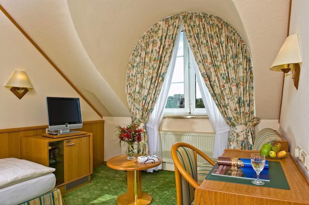 Фото 100888872767