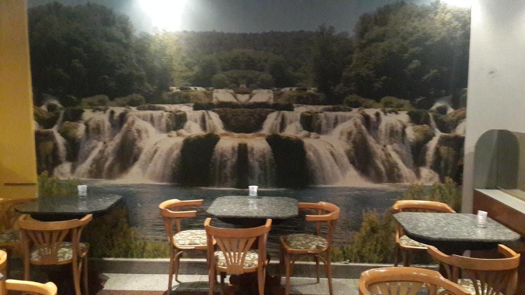 Фото Diplomat Hotel