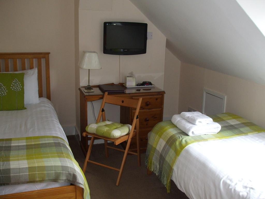 Фото Emsley Guest House