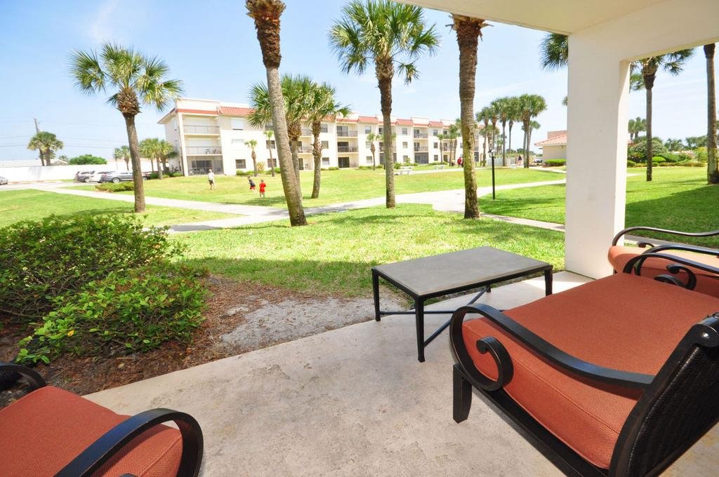 Фото Pet Friendly, 2 Bedroom, 2 Bath - Ocean Village Club P19