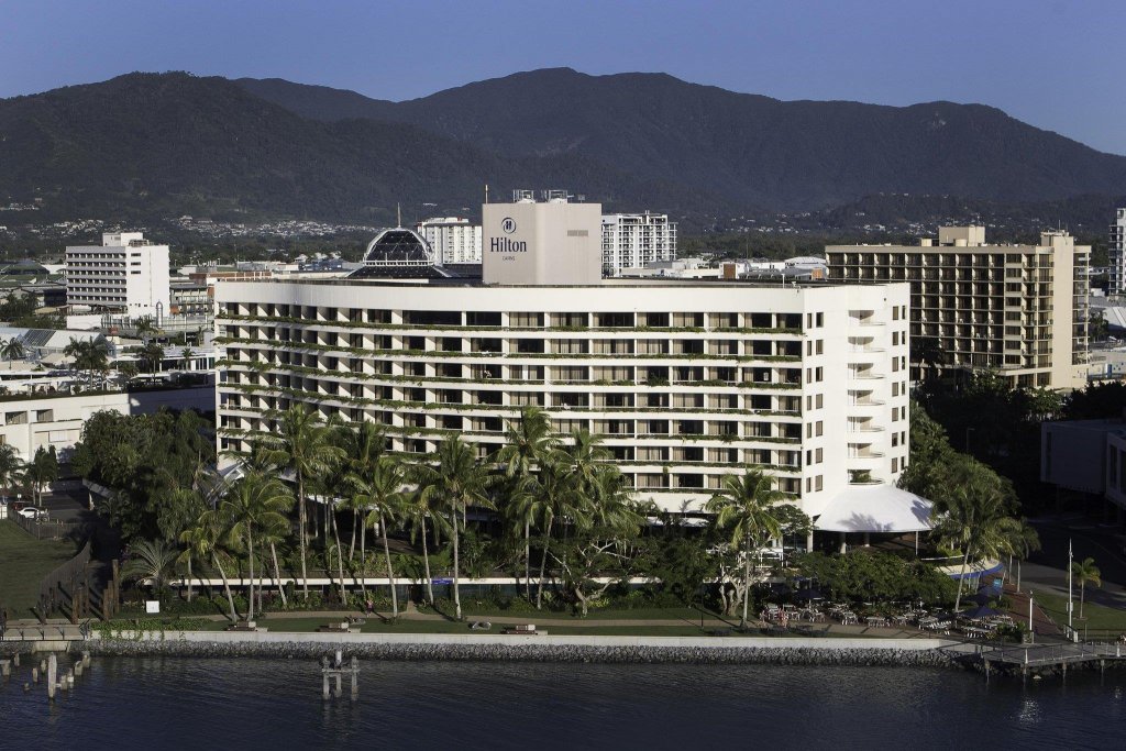 Фото Hilton Cairns